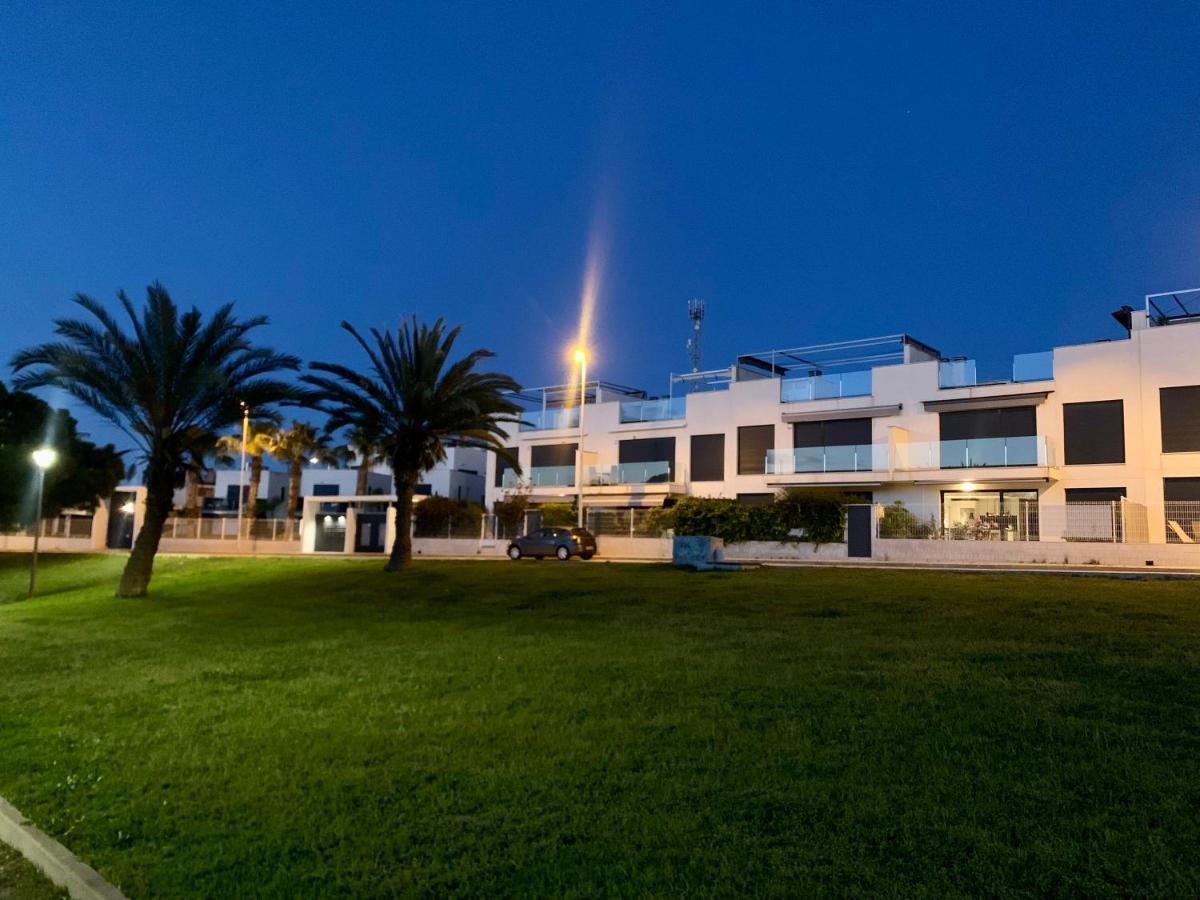 Punta Prima Villa 3 Bedrooms And Solarium Sea View Torrevieja Bagian luar foto
